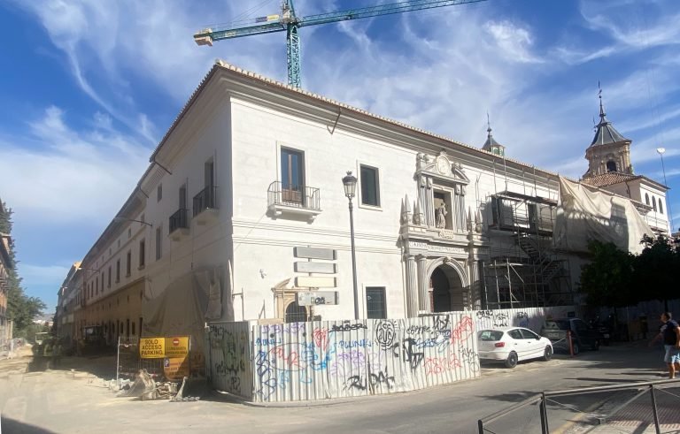 Realizan una renovación de la Fachada del Hospital San Juan de Dios